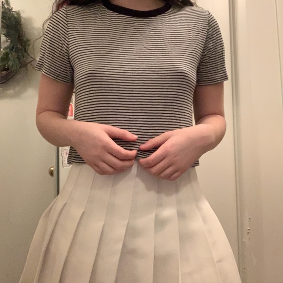 Forever 21 Tops - b&w stripe crop top